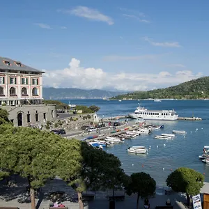 Grand Portovenere מלון