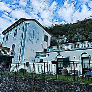 Relais Del Golfo Pensión